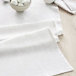 NWOT Quince White Linen Table Runner